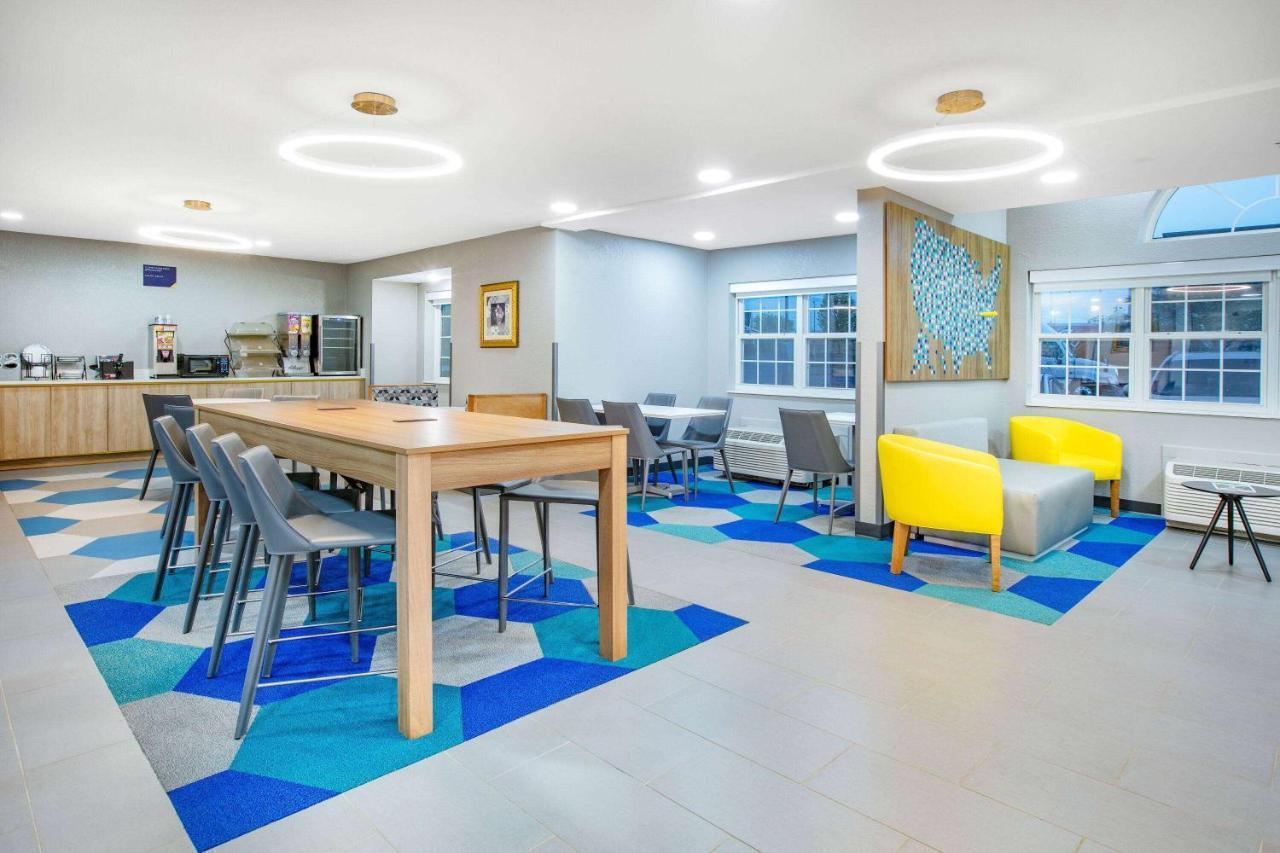 Microtel Inn By Wyndham Beckley Ngoại thất bức ảnh